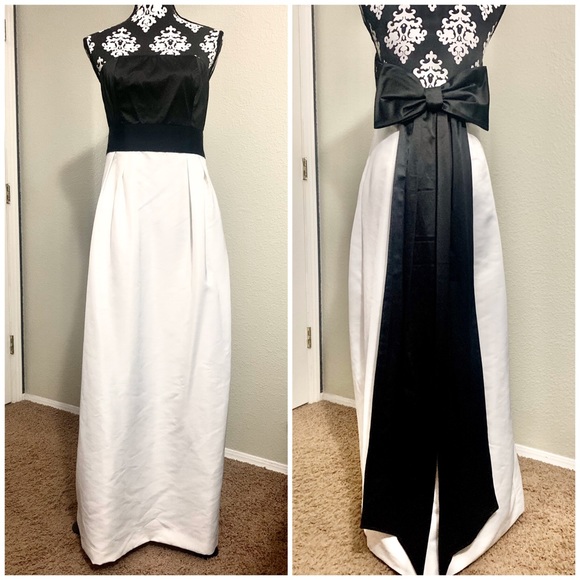 NWOT - Never Worn! Black & White Dress w Bow - Picture 1 of 8
